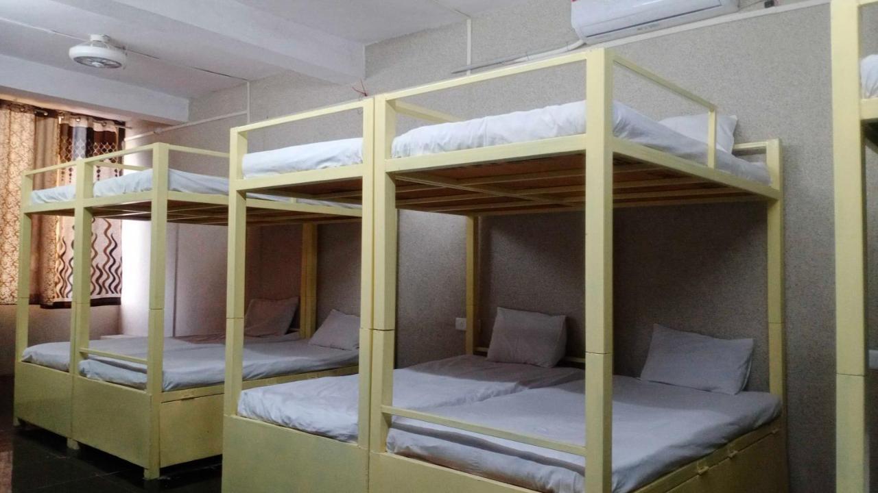 Hotel Mayura, Ankleshwar Exterior photo